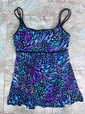 Great Lengths One-Piece Swimsuit Swim Dress Tummy Control Size 16 Black Blue